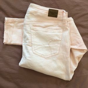 Light wink, light wash, stretch skinny jeans